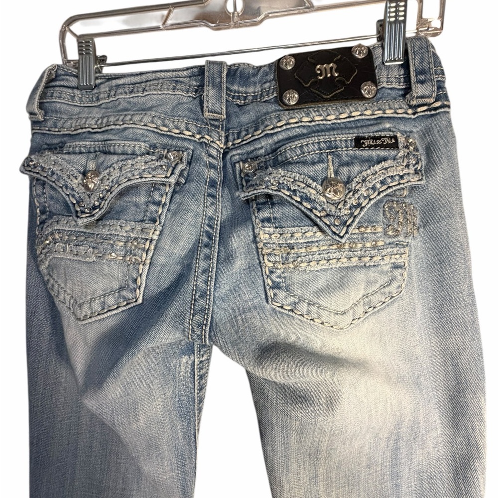 Miss Me Light Wash Embellished Flap Pocket Bootcut Jeans Sz 28 - Picture 5 of 15